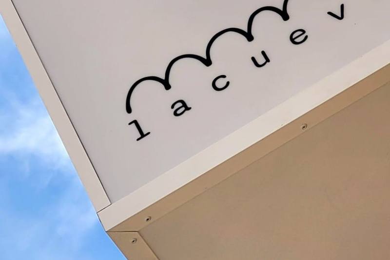 lacueva — exterior